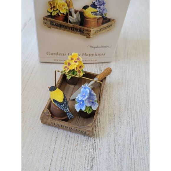 Hallmark Gardens grow happiness 2006 ornament Xmas spring bird - Picture 5 of 7